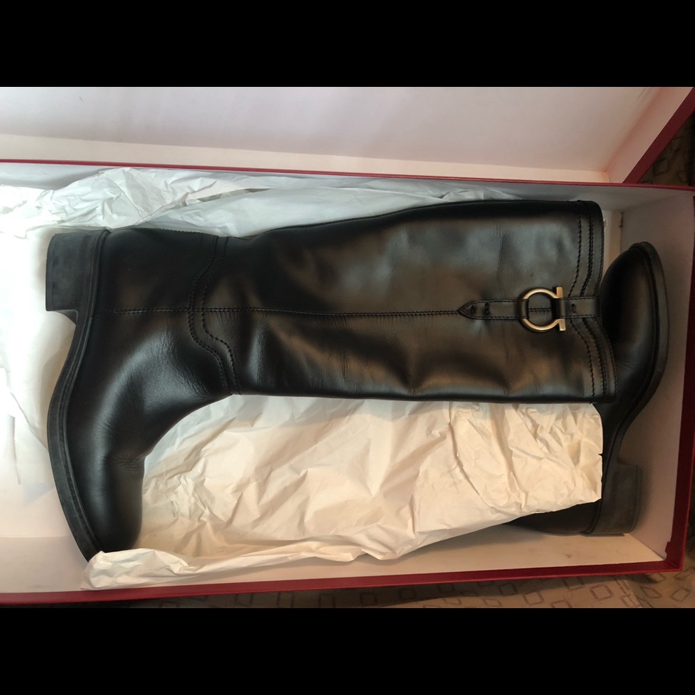 Authentic Ferragamo black leather boot size 5B